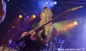 Steel Panther / China 18