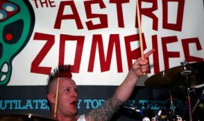 Astro Zombies 9
