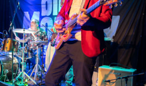 Neal Black & the Healers feat Grant Haua 23