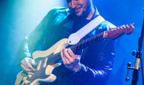 Zed Mitchell Band 4