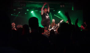 Atreyu 32