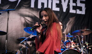 Roses of Thieves 1